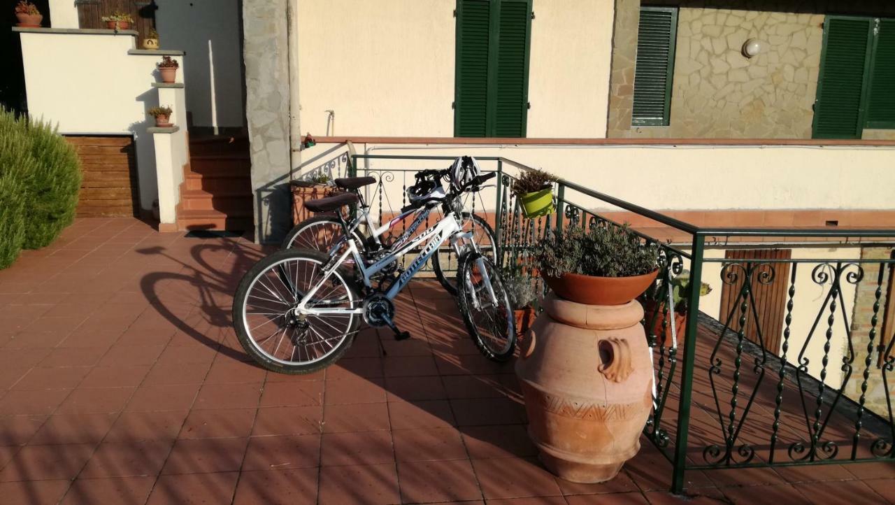 Appartamento Sezzate 40 Strada in Chianti Bagian luar foto